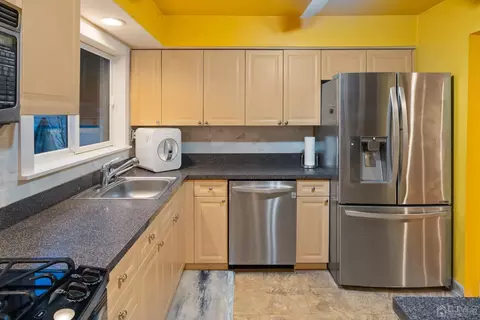 12 Meyer Rd, Edison, NJ 08817 photo 9