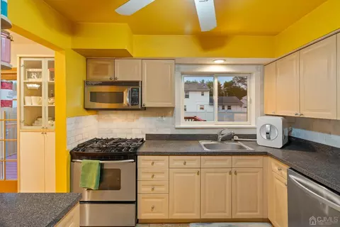 12 Meyer Rd, Edison, NJ 08817 photo 10