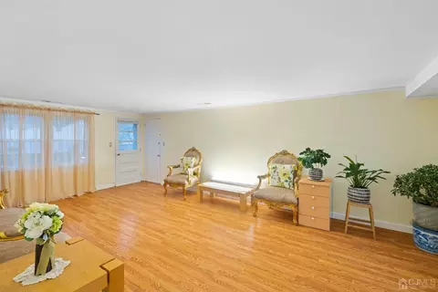 12 Meyer Rd, Edison, NJ 08817 photo 5