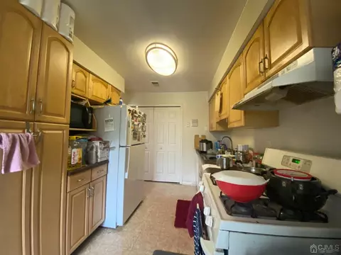 1540 Raspberry Ct, Edison, NJ 08817 photo 3