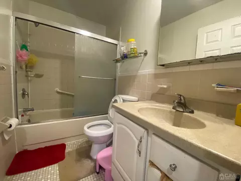 1540 Raspberry Ct, Edison, NJ 08817 photo 4