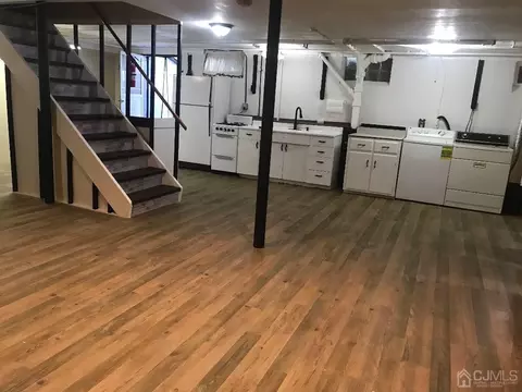10 Candy Ct, Edison, NJ 08817 photo 14