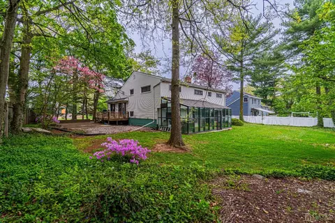 308 N Eighth Ave, Edison, NJ 08817 photo 28