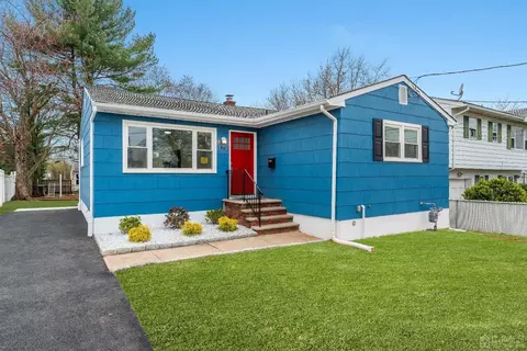 40 Taft Ave, Edison, NJ 08817 photo 2