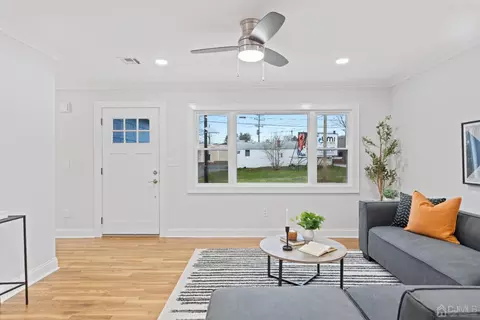 40 Taft Ave, Edison, NJ 08817 photo 3
