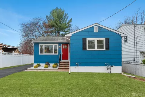 40 Taft Ave, Edison, NJ 08817 photo 1