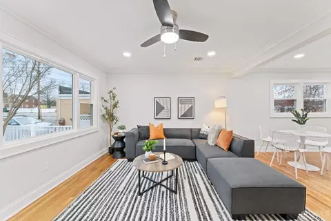 40 Taft Ave, Edison, NJ 08817 photo 5