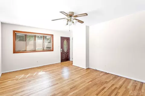 41 Howard Ave, Edison, NJ 08837 photo 12