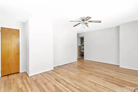 41 Howard Ave, Edison, NJ 08837 photo 14