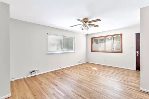 41 Howard Ave, Edison, NJ 08837 photo 11