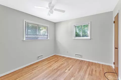 41 Howard Ave, Edison, NJ 08837 photo 7