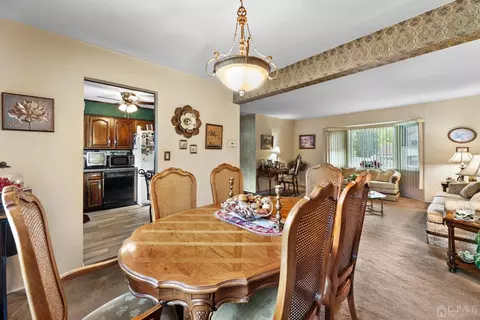 14 Meyer Rd, Edison, NJ 08817 photo 15