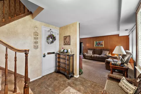14 Meyer Rd, Edison, NJ 08817 photo 6