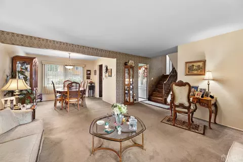 14 Meyer Rd, Edison, NJ 08817 photo 13