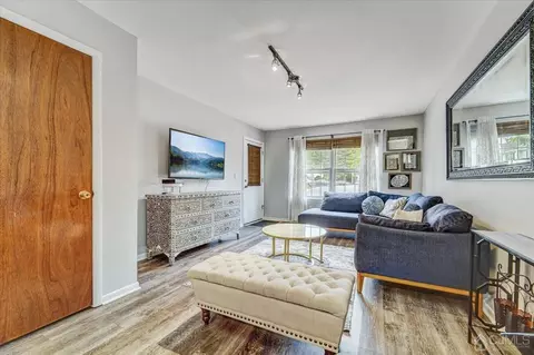 33 Hanover Sq #E, Middlesex, NJ 08846 photo 5
