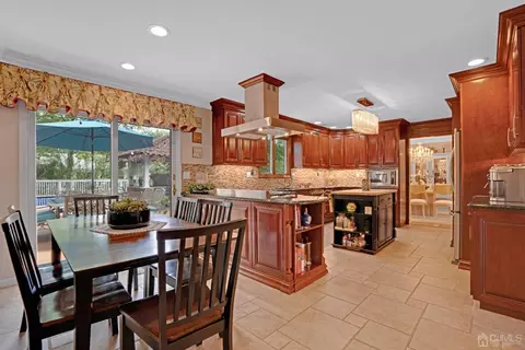 2 Roberta Ct, Edison, NJ 08820 photo 13