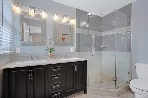 2 Roberta Ct, Edison, NJ 08820 photo 32