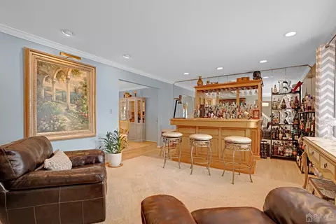 2 Roberta Ct, Edison, NJ 08820 photo 9