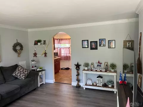 112 Cap Ln, Middlesex, NJ 08846 photo 3