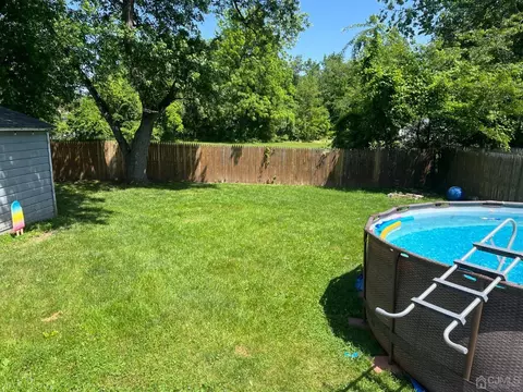 112 Cap Ln, Middlesex, NJ 08846 photo 31