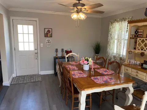 112 Cap Ln, Middlesex, NJ 08846 photo 11
