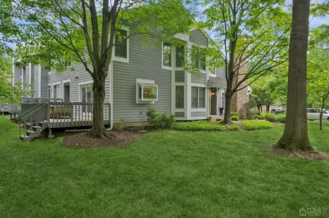 13 Brookwood Ct, Princeton, NJ 08540 photo 4