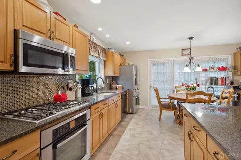 13 Brookwood Ct, Princeton, NJ 08540 photo 12