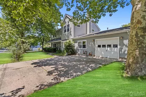 8 Cherry Tree Ln, Middletown, NJ 07748 photo 2