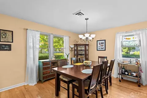 8 Cherry Tree Ln, Middletown, NJ 07748 photo 10