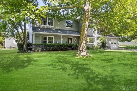 8 Cherry Tree Ln, Middletown, NJ 07748 photo 1