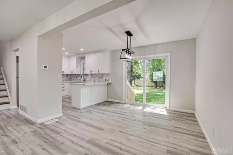8 Amman Rd, Edison, NJ 08817 photo 20