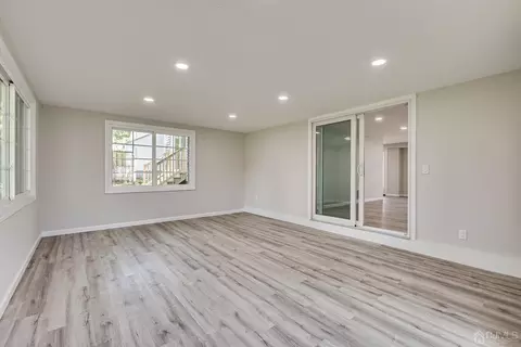 8 Amman Rd, Edison, NJ 08817 photo 15
