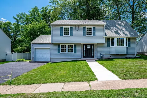 8 Amman Rd, Edison, NJ 08817 photo 1