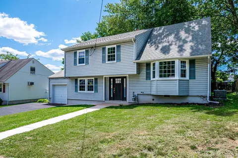 8 Amman Rd, Edison, NJ 08817 photo 2