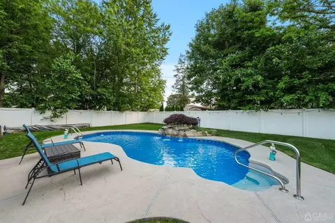14 Baxter Rd, Edison, NJ 08817 photo 33