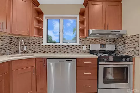 15 Brian Rd, Edison, NJ 08817 photo 10