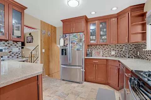 15 Brian Rd, Edison, NJ 08817 photo 8