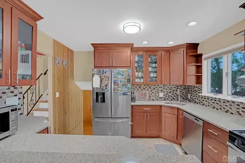 15 Brian Rd, Edison, NJ 08817 photo 9