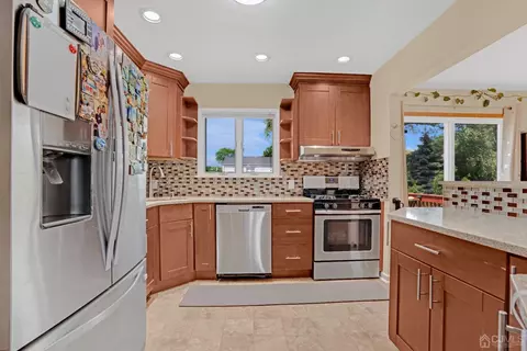 15 Brian Rd, Edison, NJ 08817 photo 7