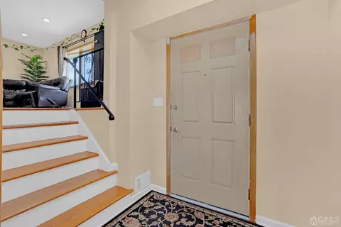 15 Brian Rd, Edison, NJ 08817 photo 5