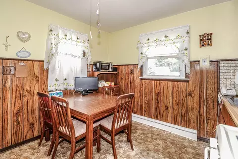 17 Meade St, Sewaren, NJ 07077 photo 10
