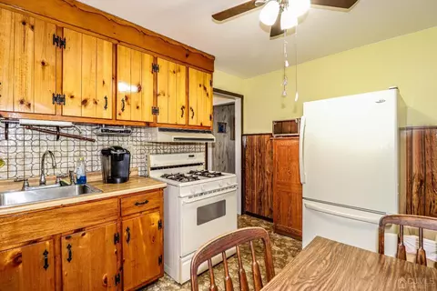 17 Meade St, Sewaren, NJ 07077 photo 11