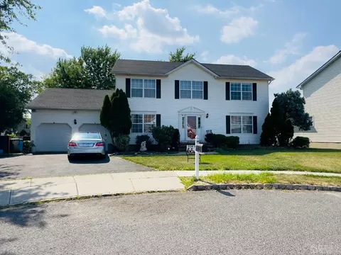 38 Ned Ct, Sewaren, NJ 07077 photo 1