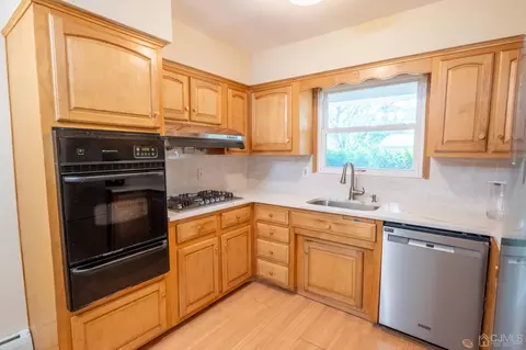 37 Marlin Ave E, Edison, NJ 08820 photo 34
