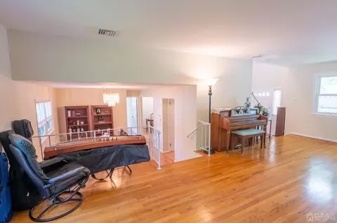 37 Marlin Ave E, Edison, NJ 08820 photo 17