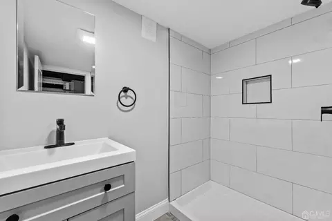 413 Fairview Ave, Middlesex, NJ 08846 photo 20