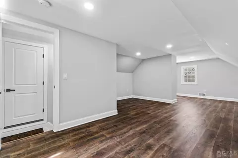 413 Fairview Ave, Middlesex, NJ 08846 photo 14
