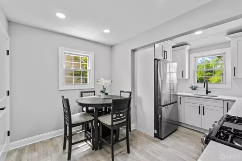 413 Fairview Ave, Middlesex, NJ 08846 photo 6