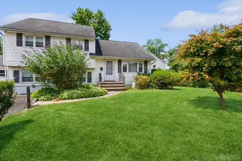 2 Leland Rd, Edison, NJ 08817 photo 2