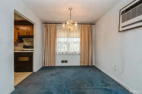 2 Leland Rd, Edison, NJ 08817 photo 8